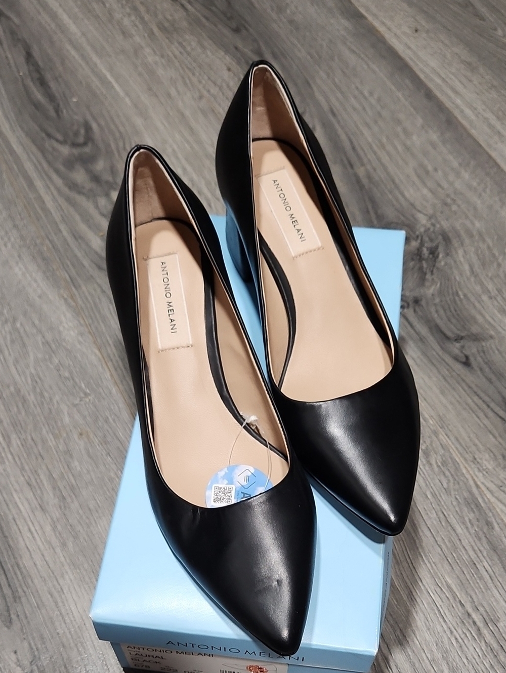 Antonio Melani Black Pointed-Toe Women's Pumps